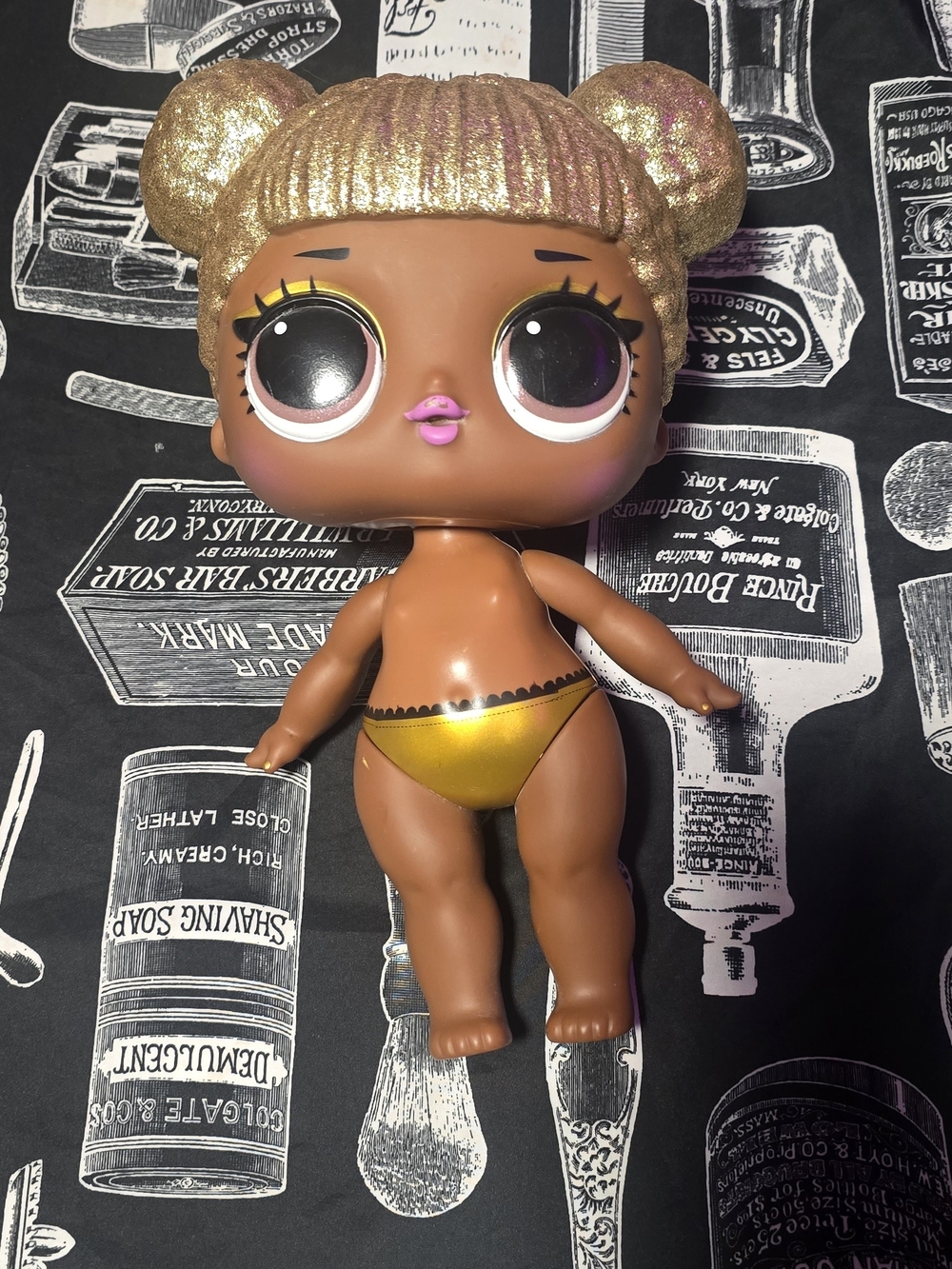 L.O.L. Surprise! Doll Queen BEE